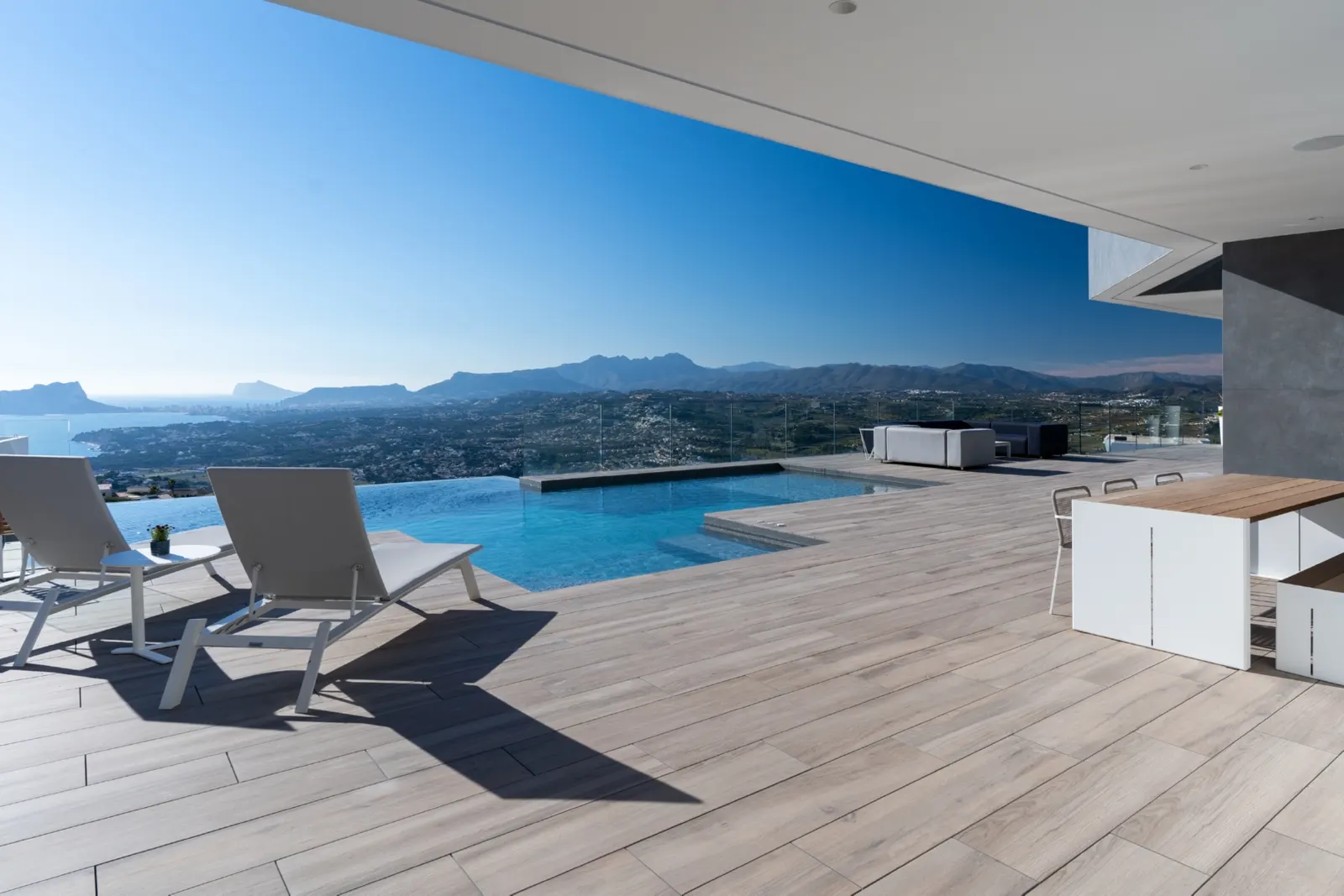 Villa in Cumbre del Sol — LVC-100142, photo 2